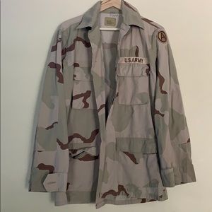 Men’s vintage desert camo size M